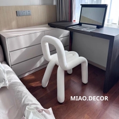 Ghế Bold Chair Để Bàn Trang Điểm Bàn Ăn , lạ mắt phong cách tối giản hiện đại nhiều màu sắcsc ĂN