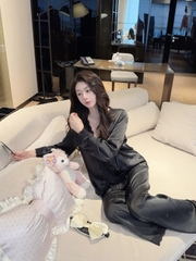 Td cổ V trơn Đen Trắng