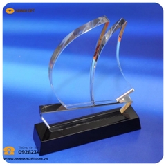 KỶ NIỆM CHƯƠNG VINH DANH – TÔN VINH GIÁ TRỊ, GHI DẤU THÀNH CÔNG