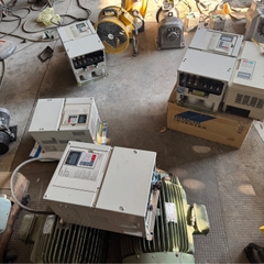 Biến tầm Yaskawa G7 18,5kw (25hp) 3 pha 200v
