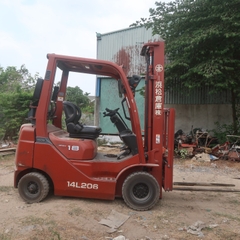 Toyota 8FG18 1.8 tấn – Đời 2014 – Xe Bãi Nhật Nguyên Bản