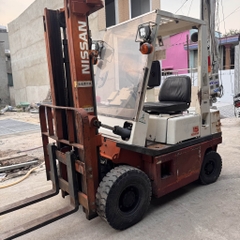 Xe nâng TCM 1.5 tấn Xăng