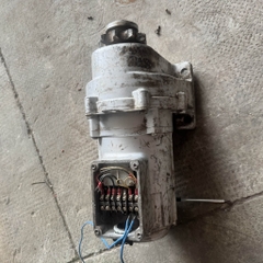 MOTOR GIẢM TỐC FUJI ELECTRIC 2.2KW (3HP) - CÓ THẮNG TỪ
