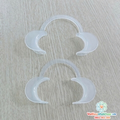 Banh miệng, banh môi nhựa chữ C