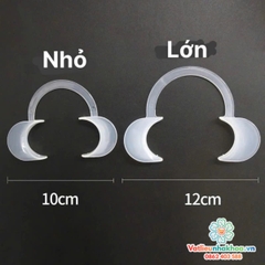 Banh miệng, banh môi nhựa chữ C