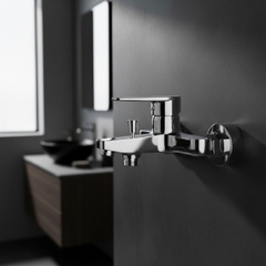 [Luxta] Vòi sen nóng lạnh (Bao gồm dây và tay sen, chân S nhỏ) L2223SN +T21