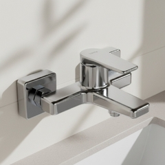 [Luxta] Vòi sen nóng lạnh (Bao gồm dây và tay sen, chân S nhỏ) L2229M +TX9