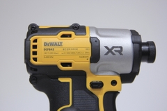 Máy vặn vít pin 20V max DEWALT DCF845N-KR