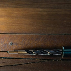 Mũi khoan Inox màu vàng đen chuôi tiện