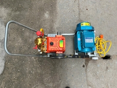 Máy rửa xe dây đai 3kw Tokawa piston sứ