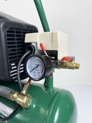 Máy nén khí có dầu 1.5HP 12L Nakawa NK-4212