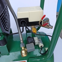 Máy nén khí không dầu 850W 30L Nakawa NK 800/30