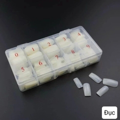 Móng úp chân dài