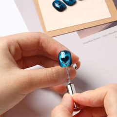 Thanh Kim Loại Tạo Hình Mắt Mèo