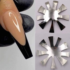 Khuôn Cắt Bột French Đầu Móng – Dụng Cụ Tạo Form Line Cười Nail