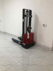 Xe nâng tay điện cao CDD15J HELI