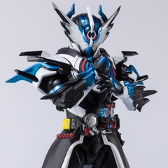 S.H.Figuarts Kamen Rider Cross-Zevol