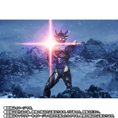 S.H.Figuarts Ultraman Z Deathcium Rise Claw