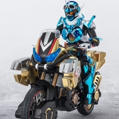 S.H.Figuarts Gold Dash