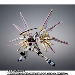 CHOGOKIN Mighty Strike Freedom Gundam