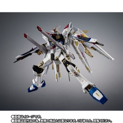 CHOGOKIN Mighty Strike Freedom Gundam