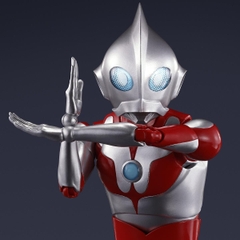 S.H.Figuarts Ultradad (Ultraman: Rising)