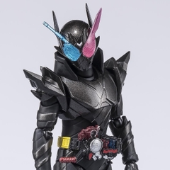 S.H.Figuarts Kamen Rider Build Rabbit Tank Hazard Form Heisei Generations Edition
