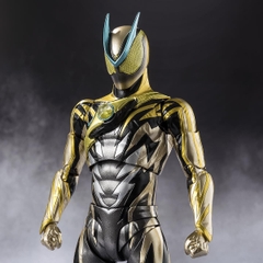 S.H.Figuarts Kamen Rider Zeztz Inazuma Plasma