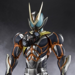 [Pre-order] S.H.Figuarts Kamen Rider Zeztz Catastrom