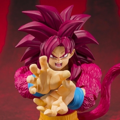 S.H.Figuarts Super Saiyan 4 Son Goku -DAIMA-