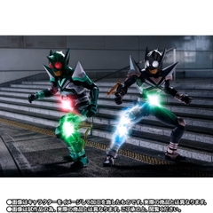 [Pre-order] S.H.Figuarts (SHINKOCCHOU SEIHOU) Kamen Rider Kickhopper & Kamen Rider Punchhopper 20th Anniversary Ver.