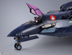DX CHOGOKIN VF-17S Nightmare Stealth Valkyrie (Gamlin Kizaki Use)