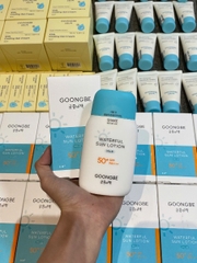 Kem Chống Nắng Dạng Sữa GOONGBE Waterful Sun Lotion Mild SPF50+/PA++++