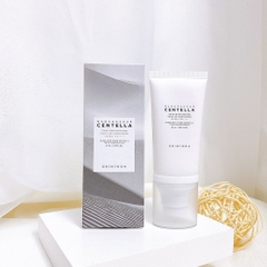 Kem chống nắng SKIN1004 Madagascar Centella Tone BRIGHTENING Tone­Up Sunscreen SPF50+ PA++++