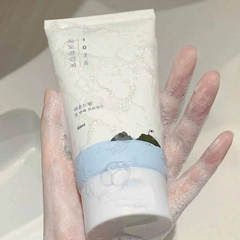Round Lab Sữa rửa mặt 1025 Dokdo Cleanser 150ml