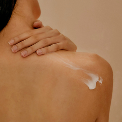 Kem Dưỡng Da Hương Nước Hoa Hetras Hotel Therapy Body Lotion 1031ml