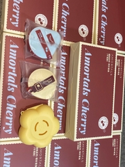 Bộ bông mút Amortal phiên bản Cherry Series (gồm 2 bông mút + 1 hộp đựng hình bông hoa)