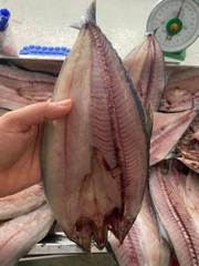 Cá Thu non 1 nắng (1kg giá 220000đ)