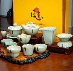 BỘ ẤM TRÀ SỨ MEN RẠN NGỌC BÍCH CAO CẤP ( Nghệ nhân Khâu Vệ Quốc )