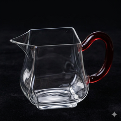 TỐNG THỦY TINH VUÔNG QUAI ĐỎ 280ML