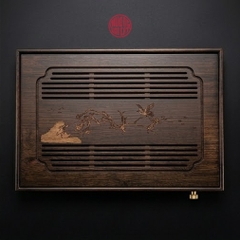 KHAY TRÀ TRE MÀU ĐEN KHẮC CÂY KIỂNG ( 40x27,5x5,7 cm )
