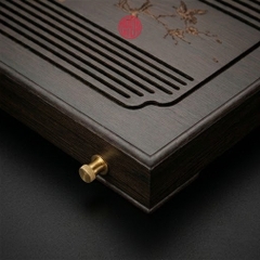 KHAY TRÀ TRE MÀU ĐEN KHẮC CÂY KIỂNG ( 40x27,5x5,7 cm )
