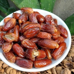 Chà Là Mật 500gr Loại Ngon ( Hộp)