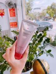 Gel tẩy tế bào chết chiết xuất thảo dược Whisis 120ml