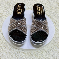Dép nữ trung niên đế xuồng,quai bản đính xoàn đá, đế đúc cao gót 6cm nhẹ, êm chân dễ phối đồ-T24