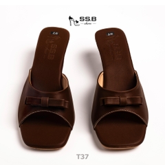 Dép nữ trung niên quai bản ngang đính kèm nơ xinh, dép đế xuồng sơn,gót cao 5cm đi êm và nhẹ-T37