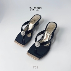 Dép nữ trung niên quai  kẹp đính đá lấp lánh, mũi sắt sang trọng, cao 5 cm, đi êm-T02