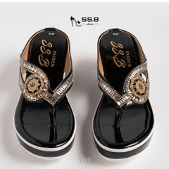 Dép nữ trung niên đế xuồng quai kẹp vế dài đính đá lấp lánh, đế xuồng đúc cao 6cm êm chân-T22