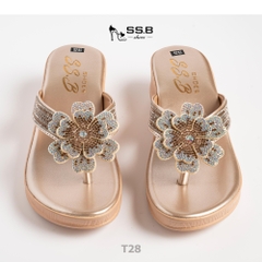 Dép nữ trung niên đế xuồng quai kẹp đính bông xinh, đế xuồng bánh mì cao 5cm, nhẹ êm-T28
