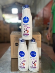 98412 SỮA DƯỠNG THỂ DƯỠNG TRẮNG DA BAN ĐÊM 350ML ( TÍM ) x 12 CHAI